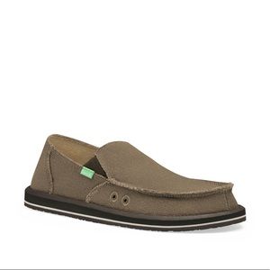 Mens Sanuk Vagabond Shoe. Never worn